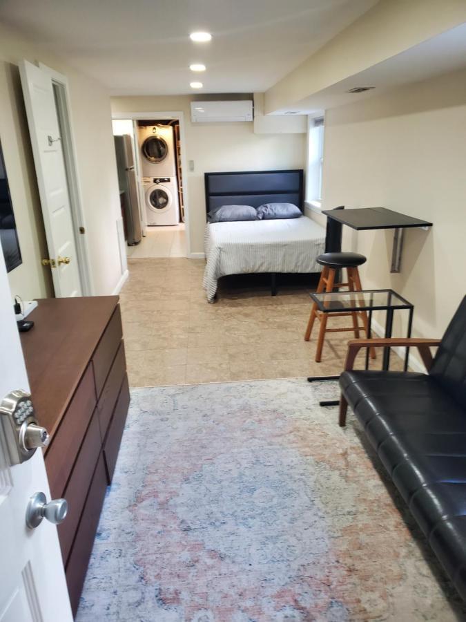 Sts - Single Traveler Studio -Black Door Apartment Washington Bagian luar foto