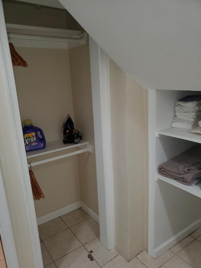 Sts - Single Traveler Studio -Black Door Washington Bagian luar foto